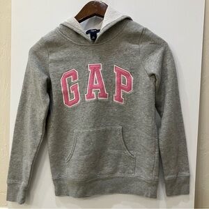 Grey Gap girl’s sweatshirt L